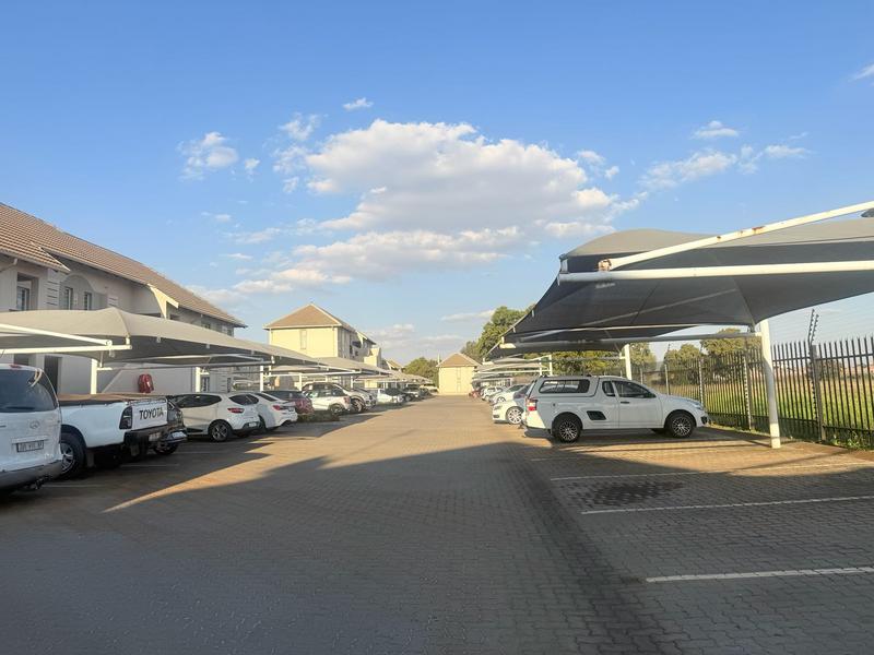 2 Bedroom Property for Sale in Klippoortjie Gauteng