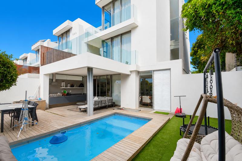 4 Bedroom Property for Sale in Morningside Gauteng
