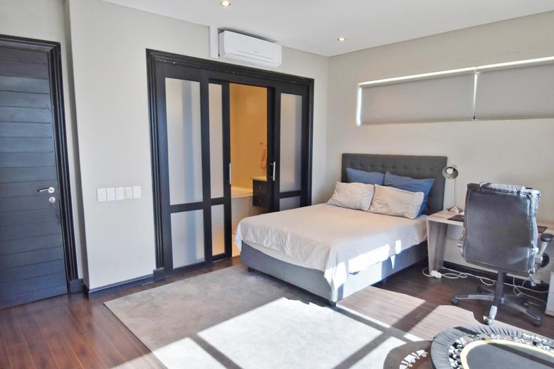 4 Bedroom Property for Sale in Morningside Gauteng