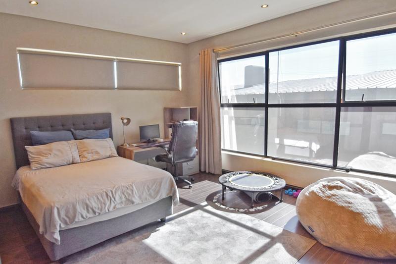 4 Bedroom Property for Sale in Morningside Gauteng