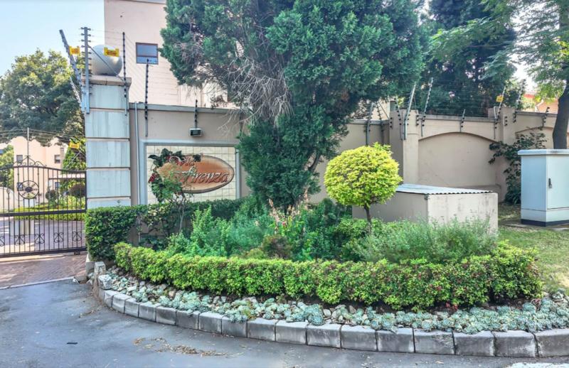 To Let 1 Bedroom Property for Rent in Sunninghill Gauteng