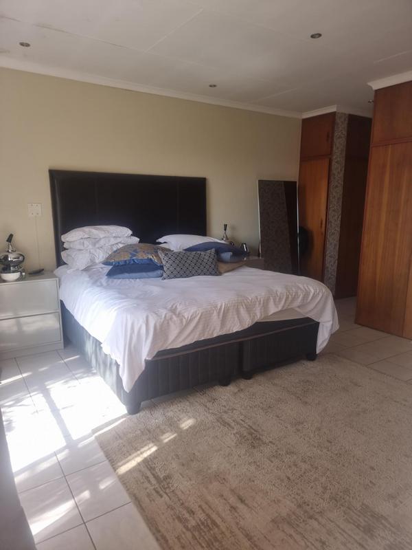 To Let 3 Bedroom Property for Rent in Bedford Gardens Gauteng