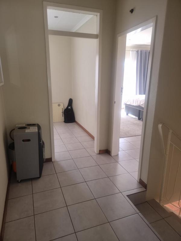 To Let 3 Bedroom Property for Rent in Bedford Gardens Gauteng
