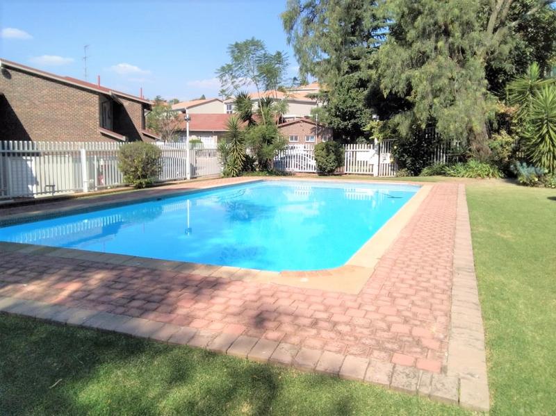 To Let 3 Bedroom Property for Rent in Bedford Gardens Gauteng