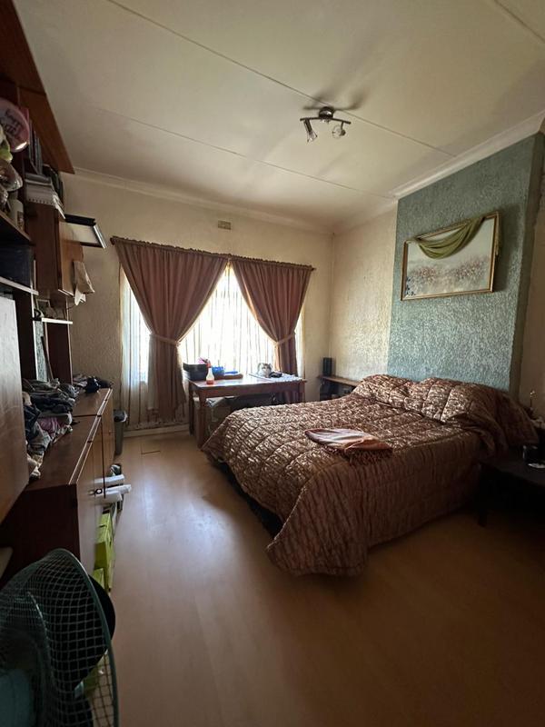 4 Bedroom Property for Sale in Strubenvale Gauteng