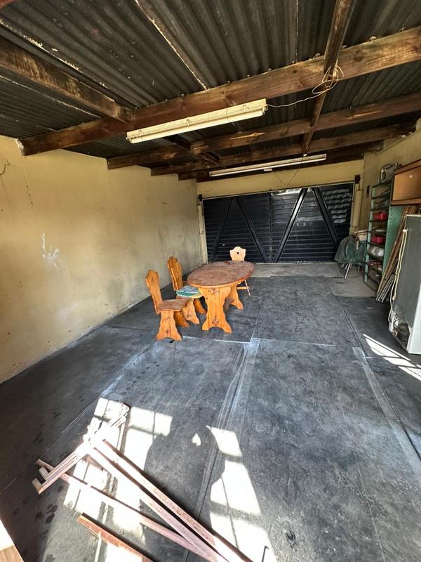 4 Bedroom Property for Sale in Strubenvale Gauteng