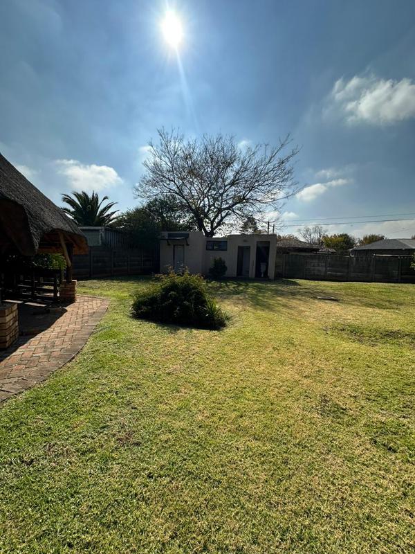 4 Bedroom Property for Sale in Strubenvale Gauteng