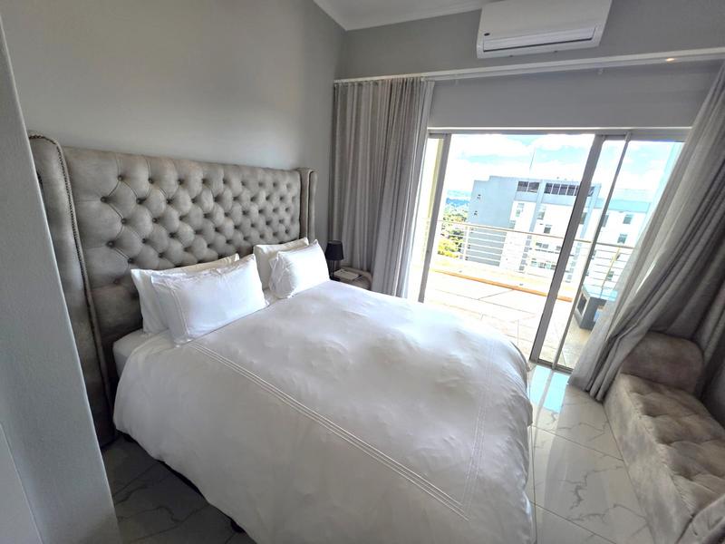 To Let 3 Bedroom Property for Rent in Sandhurst Gauteng