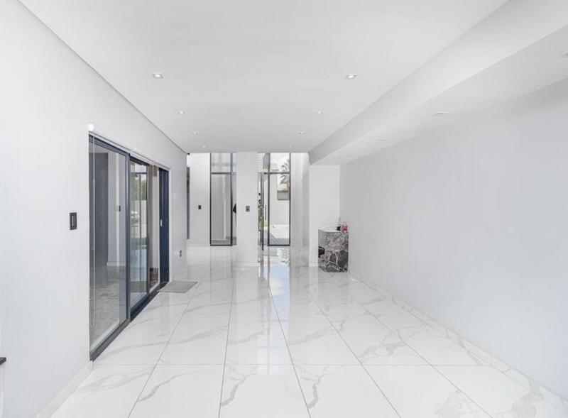6 Bedroom Property for Sale in Zwartkop Golf Estate Gauteng