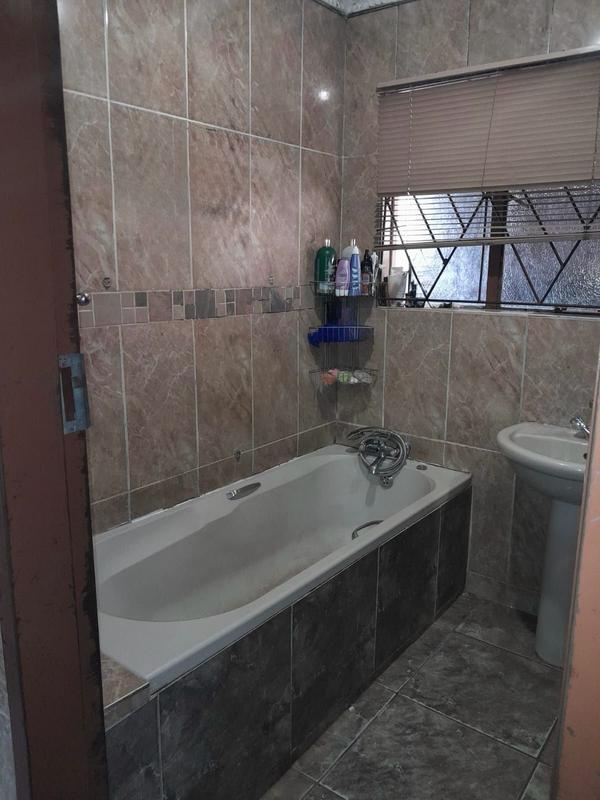 3 Bedroom Property for Sale in Soshanguve East Gauteng