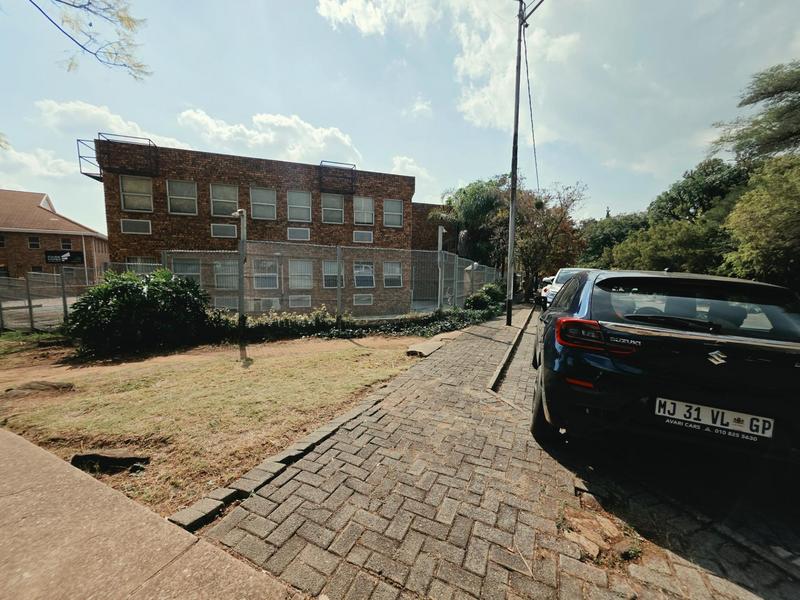 To Let Commercial Property for Rent in Menlo Park Gauteng