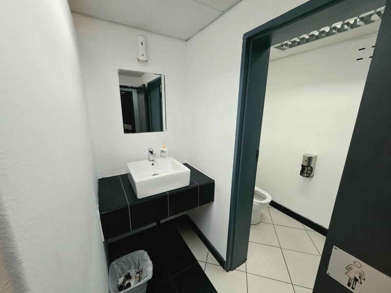 To Let Commercial Property for Rent in Menlo Park Gauteng