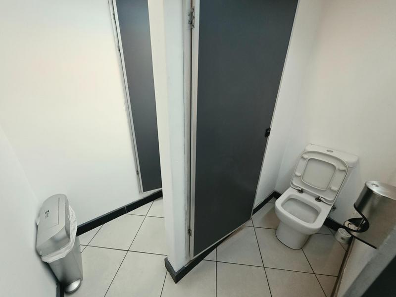 To Let Commercial Property for Rent in Menlo Park Gauteng