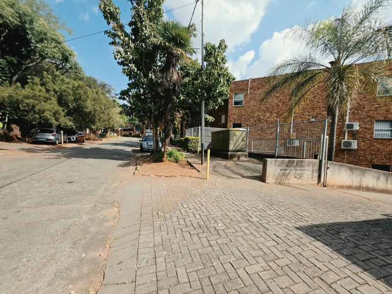 To Let Commercial Property for Rent in Menlo Park Gauteng