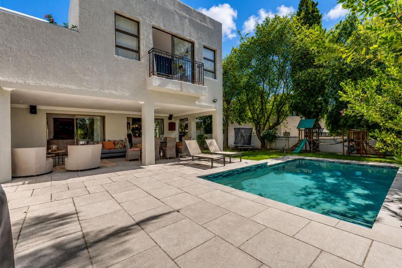 5 Bedroom Property for Sale in Fourways Gardens Gauteng