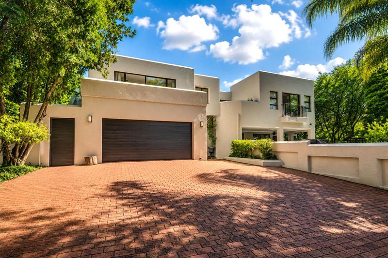 5 Bedroom Property for Sale in Fourways Gardens Gauteng