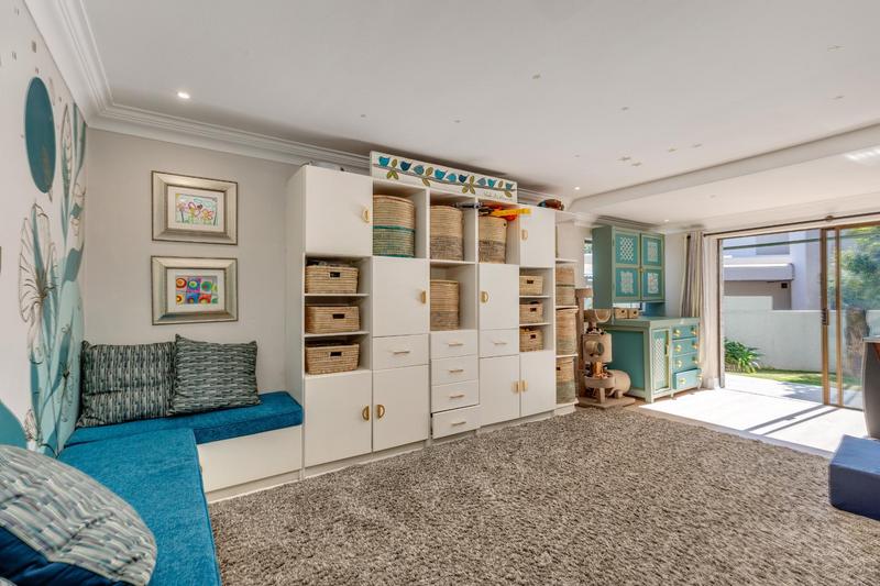 5 Bedroom Property for Sale in Fourways Gardens Gauteng