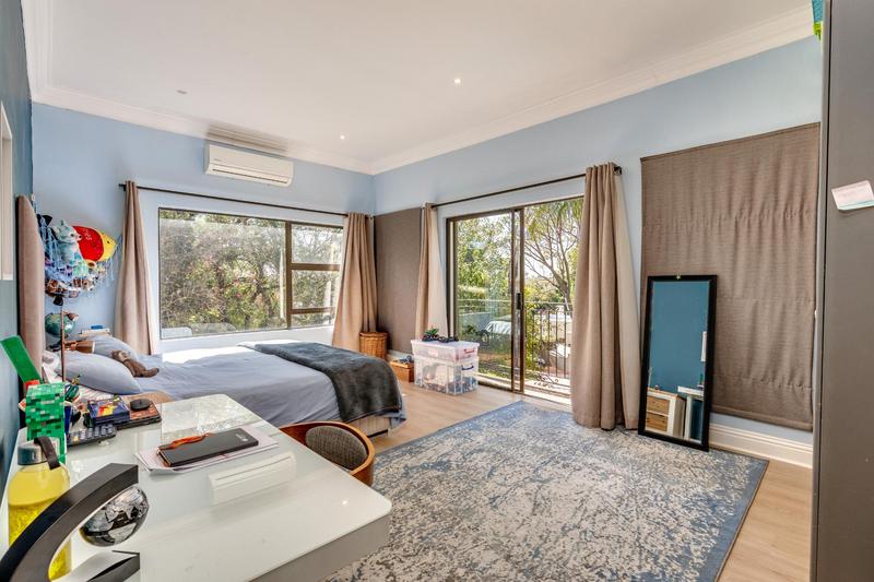 5 Bedroom Property for Sale in Fourways Gardens Gauteng