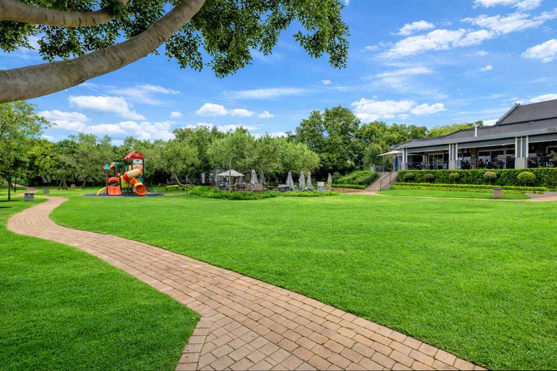 5 Bedroom Property for Sale in Fourways Gardens Gauteng