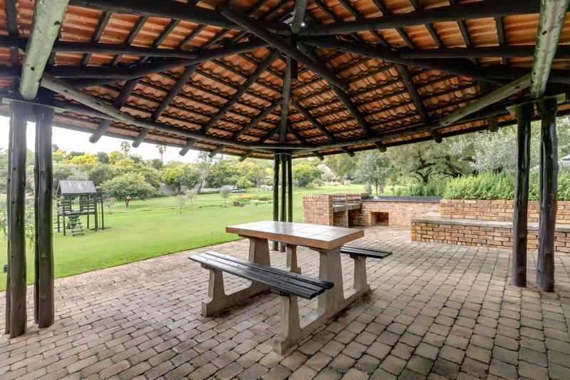 5 Bedroom Property for Sale in Fourways Gardens Gauteng
