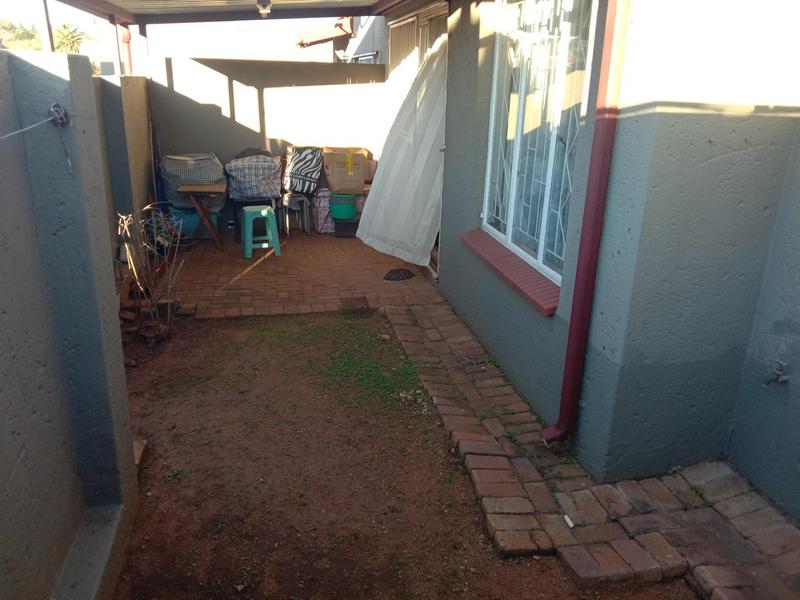 2 Bedroom Property for Sale in Georginia Gauteng