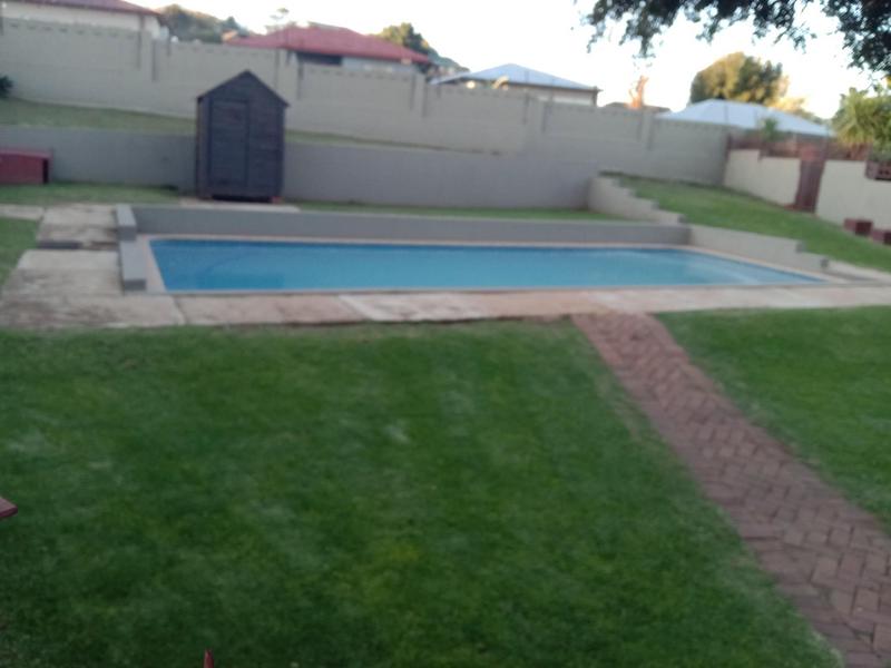 2 Bedroom Property for Sale in Georginia Gauteng