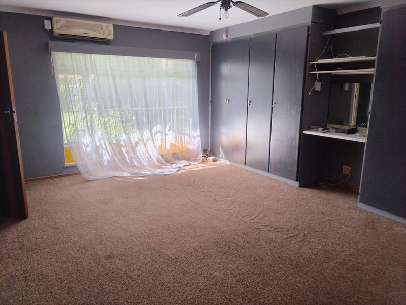 4 Bedroom Property for Sale in Kilner Park Gauteng