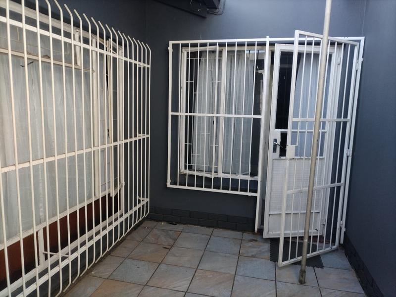 4 Bedroom Property for Sale in Kilner Park Gauteng