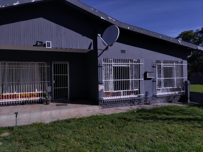 4 Bedroom Property for Sale in Kilner Park Gauteng
