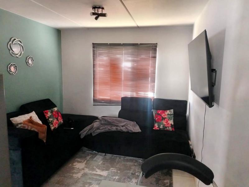 2 Bedroom Property for Sale in Jabulani Gauteng