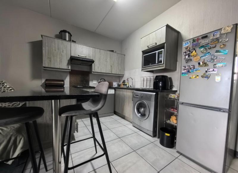 To Let 2 Bedroom Property for Rent in Barbeque Downs Gauteng