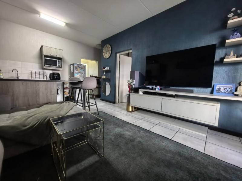 To Let 2 Bedroom Property for Rent in Barbeque Downs Gauteng