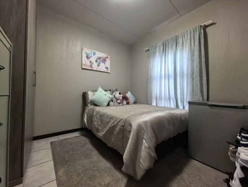 To Let 2 Bedroom Property for Rent in Barbeque Downs Gauteng