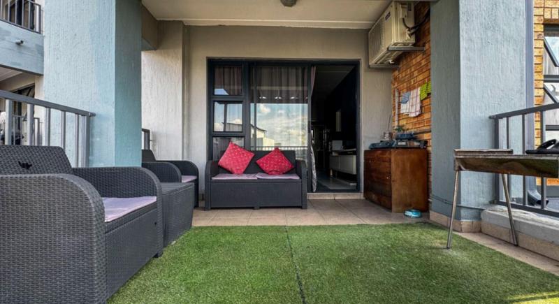 To Let 2 Bedroom Property for Rent in Barbeque Downs Gauteng