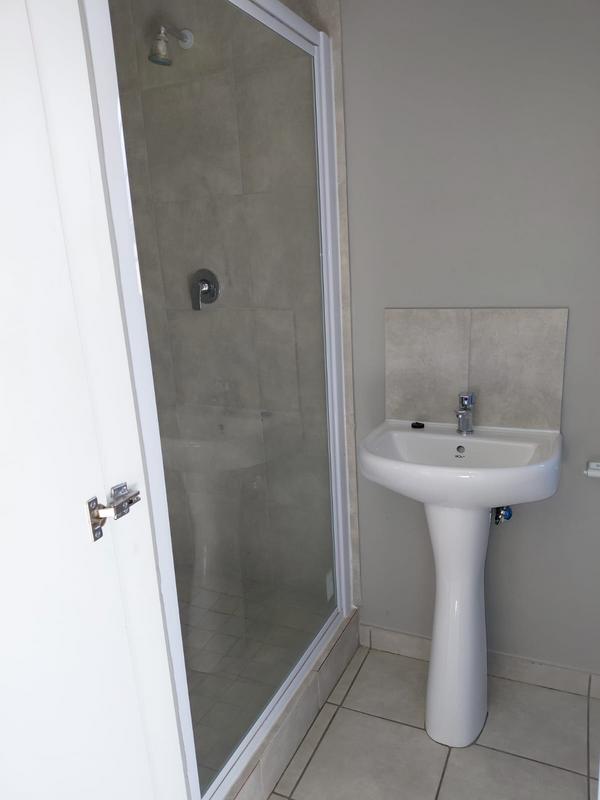 3 Bedroom Property for Sale in Windmill Park Gauteng