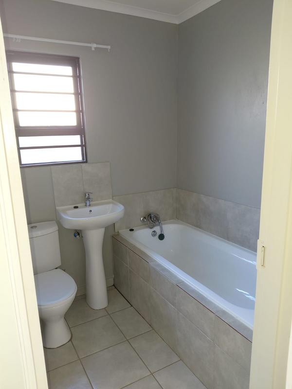 3 Bedroom Property for Sale in Windmill Park Gauteng