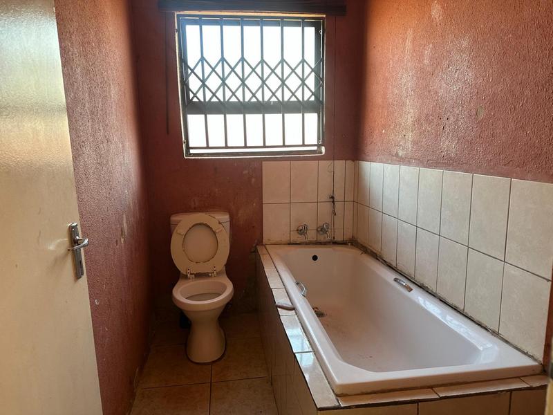 To Let 3 Bedroom Property for Rent in Protea Glen Gauteng