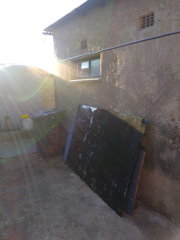 2 Bedroom Property for Sale in Diepkloof Zone 4 Gauteng