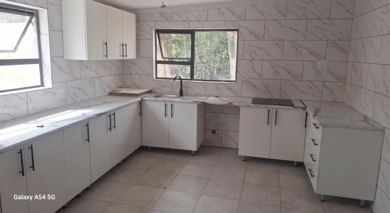 To Let 3 Bedroom Property for Rent in Linmeyer Gauteng