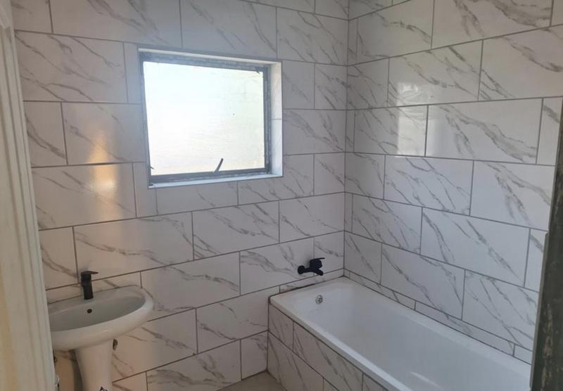 To Let 3 Bedroom Property for Rent in Linmeyer Gauteng