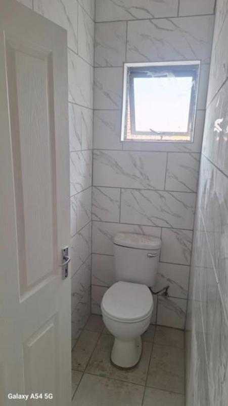 To Let 3 Bedroom Property for Rent in Linmeyer Gauteng