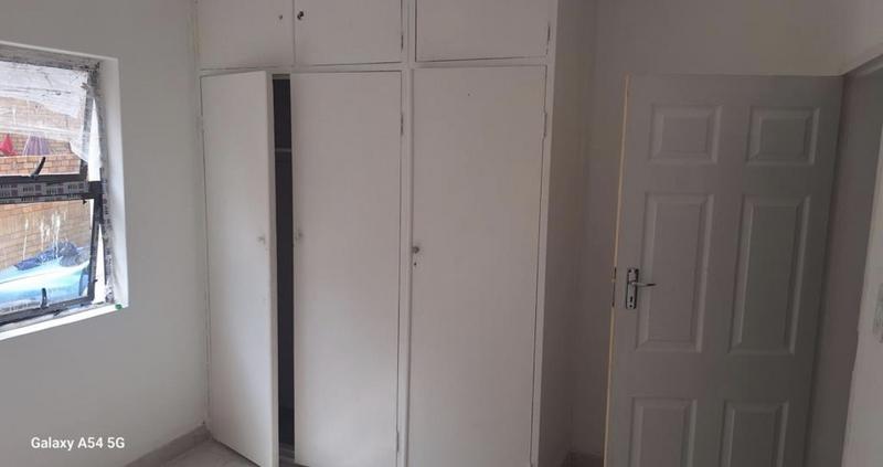 To Let 3 Bedroom Property for Rent in Linmeyer Gauteng
