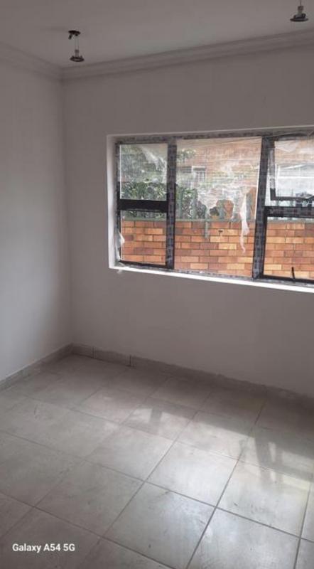 To Let 3 Bedroom Property for Rent in Linmeyer Gauteng