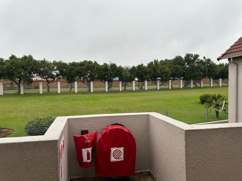 2 Bedroom Property for Sale in Dowerglen Gauteng