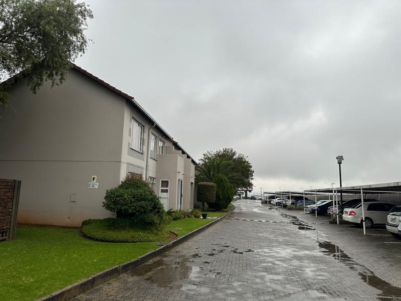2 Bedroom Property for Sale in Dowerglen Gauteng