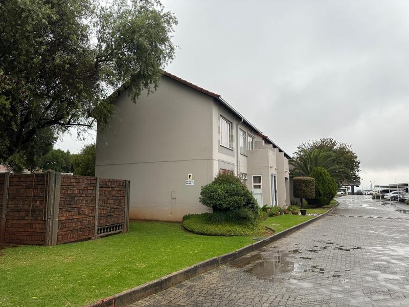 2 Bedroom Property for Sale in Dowerglen Gauteng