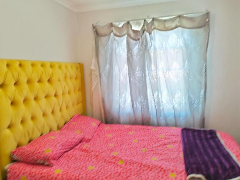 2 Bedroom Property for Sale in Glen Marais Gauteng