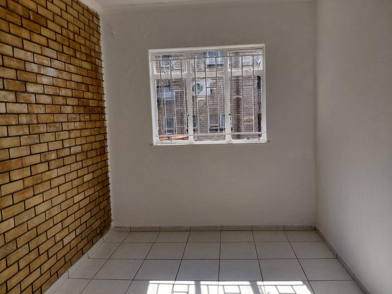 To Let 2 Bedroom Property for Rent in Laudium Gauteng