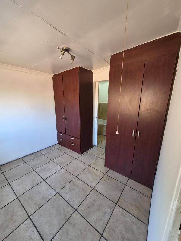 To Let 1 Bedroom Property for Rent in Valhalla Gauteng