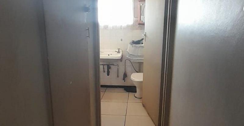 3 Bedroom Property for Sale in Rhodesfield Gauteng
